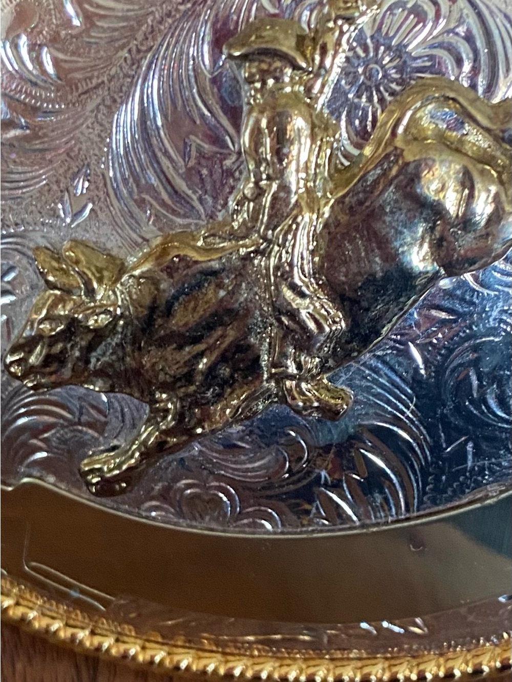 Heavy Gold and Silver Rodeo Bull Decorative Belt Buckle 5” across like New - Picture 6 of 8